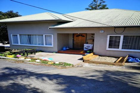 Photo of property in 43 Pleasant Road, Glen Eden, Auckland, 0602