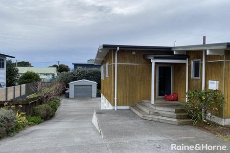 Photo of property in 1113 Papamoa Beach Road, Papamoa Beach, Papamoa, 3118