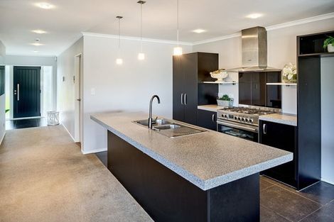 Photo of property in 29 Paparoa Crescent, Aotea, Porirua, 5024