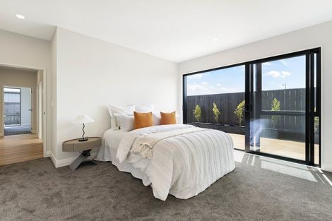 Photo of property in 51 Emerald Avenue, Rosehill, 2113