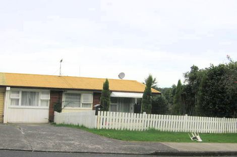 Photo of property in 1/2 Kashmir Road, Glen Eden, Auckland, 0602