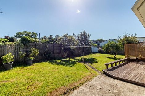 Photo of property in 10 Mcquarrie Avenue, Wattle Downs, Auckland, 2103