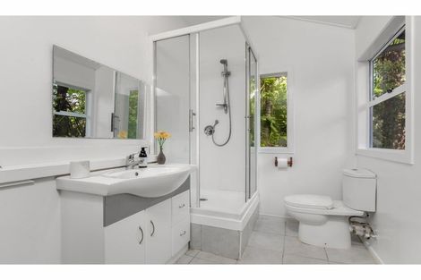 Photo of property in 17 Scenic Drive, Titirangi, Auckland, 0604