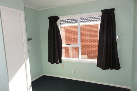 Photo of property in 16 Oswald Crescent, Paparangi, Wellington, 6037