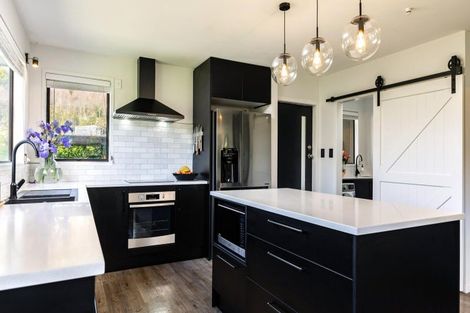 Photo of property in 1058 Queen Charlotte Drive, Linkwater, Picton, 7281