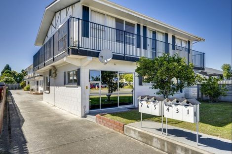 Photo of property in 4/8 Lee Road, Taradale, Napier, 4112