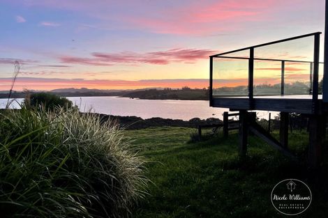Photo of property in 47 Merril Road, Paparoa, 0571