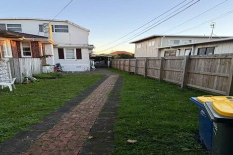 Photo of property in 2/4 Sydney Street, Hauraki, Auckland, 0622