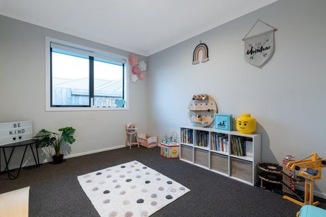 Photo of property in 8 Macloughlin Drive, Te Puke, 3119