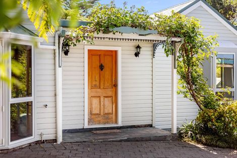 Photo of property in 102a Miromiro Road, Normandale, Lower Hutt, 5010