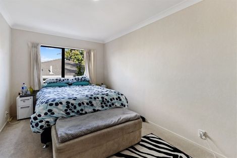 Photo of property in 8 Sailfish Drive, West Harbour, Auckland, 0618