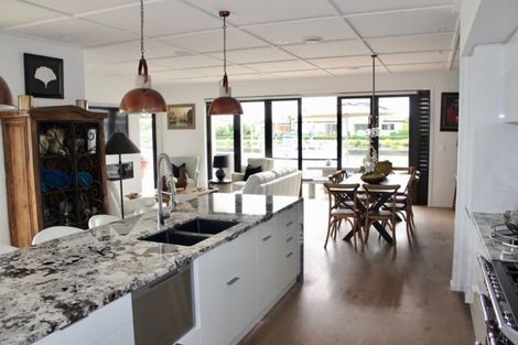 Photo of property in 15 Leeward Drive, Whitianga, 3510