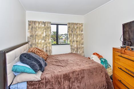 Photo of property in 193 Finlayson Avenue, Clendon Park, Auckland, 2103