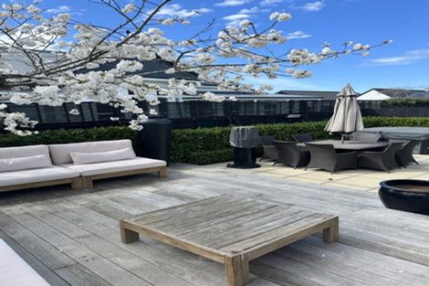 Photo of property in 2/68 Browns Road, St Albans, Christchurch, 8014