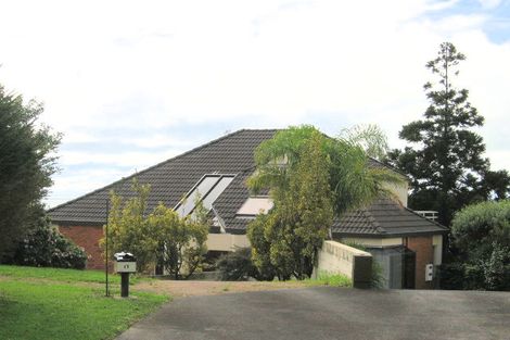 Photo of property in 2/15 Pounamu Place, Shelly Park, Auckland, 2014