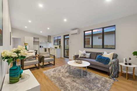 Photo of property in 10b Toatoa Place, Mangere Bridge, Auckland, 2022