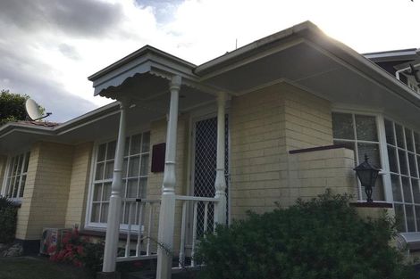 Photo of property in 19 Brookby Crescent, Avonhead, Christchurch, 8042