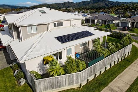 Photo of property in 8 Henrietta Maxwell Grove, Wainuiomata, Lower Hutt, 5014