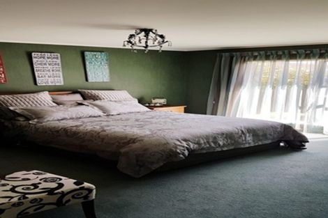 Photo of property in 14 Omega Place, Casebrook, Christchurch, 8051