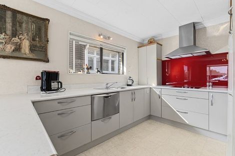 Photo of property in 1/189 Powderham Street, New Plymouth, 4310