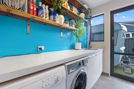 Photo of property in 8 Edgewood Place, Wanaka, 9305