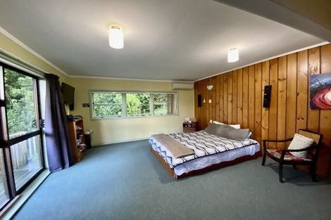 Photo of property in 79 Larsen Crescent, Tawa, Wellington, 5028
