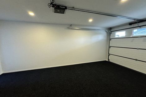 Photo of property in 24 Tomintoul Place, Highland Park, Auckland, 2010