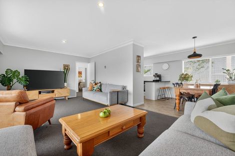 Photo of property in 3/8 Wolsley Avenue, Milford, Auckland, 0620