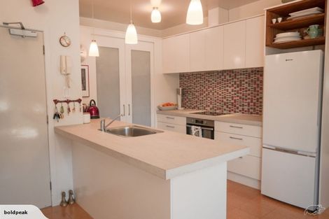Photo of property in 12/24u Elizabeth Street, Mount Victoria, Wellington, 6011