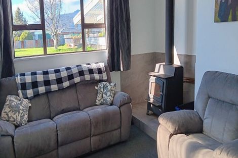 Photo of property in 9 Menzies Street, Westport, 7825