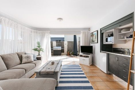 Photo of property in 333b Oceanbeach Road, Mount Maunganui, 3116