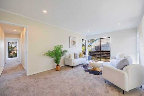 Photo of property in 9 Luanda Drive, Ranui, Auckland, 0612