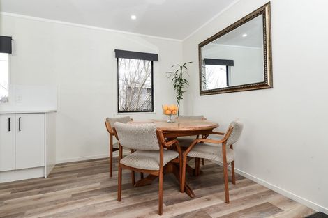 Photo of property in 393 Kahikatea Drive, Dinsdale, Hamilton, 3204