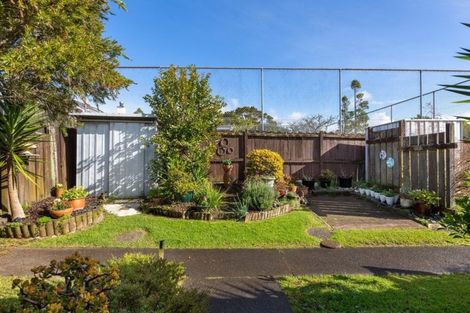 Photo of property in 109a/4 Te Atatu Road, Te Atatu South, Auckland, 0610