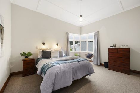 Photo of property in 1 Dover Street, Island Bay, Wellington, 6023