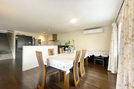 Photo of property in 17 Blethyn Place, Te Atatu South, Auckland, 0610