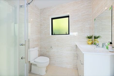 Photo of property in 37c Simpson Road, Ranui, Auckland, 0612