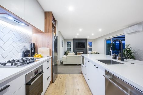 Photo of property in 156 Navigation Drive, Whitby, Porirua, 5024