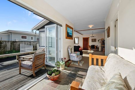 Photo of property in 24 Richmond Street, Fitzroy, New Plymouth, 4312