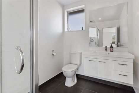 Photo of property in 28 Kotuku Street, Te Atatu Peninsula, Auckland, 0610