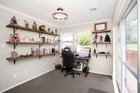 Photo of property in 8 Perth Place, Awapuni, Palmerston North, 4412