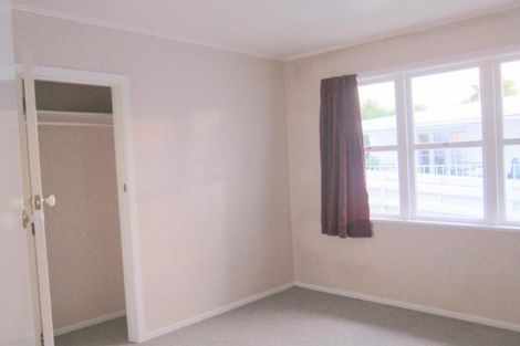 Photo of property in 29 Chilcott Road, Henderson, Auckland, 0612