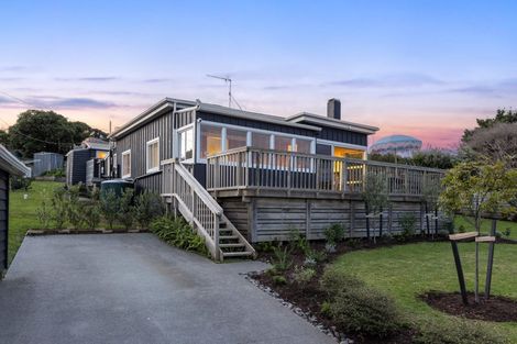 Photo of property in 26 Seatoun Avenue, Leigh, Warkworth, 0985