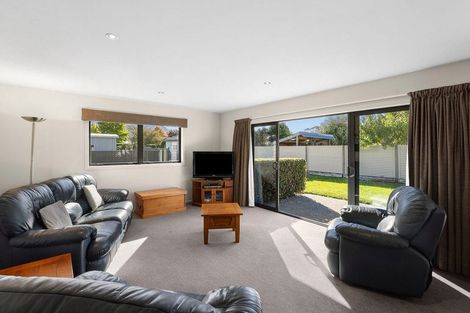 Photo of property in 1 Coromandel Street, Wanaka, 9305