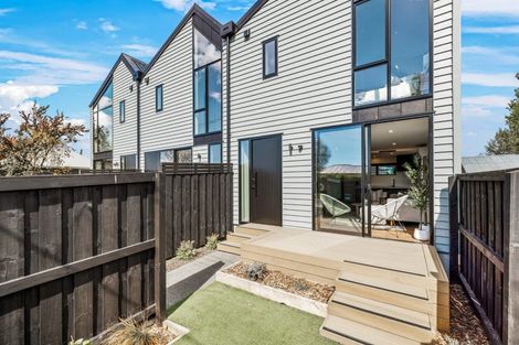 Photo of property in 2/54 Wildberry Street, Woolston, Christchurch, 8023