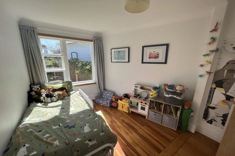 Photo of property in 17 Fife Lane, Miramar, Wellington, 6022