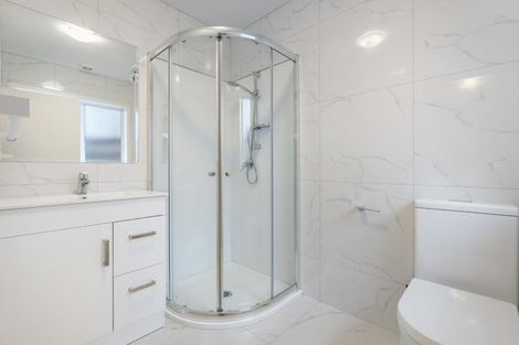 Photo of property in 2/5 Stanley Avenue, Milford, Auckland, 0620