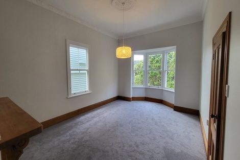 Photo of property in 130 Tasman Street, Mount Cook, Wellington, 6021