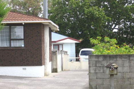 Photo of property in 1/8 Lancaster Road, Beach Haven, Auckland, 0626