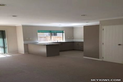 Photo of property in 35 Helvetia Drive, Browns Bay, Auckland, 0630